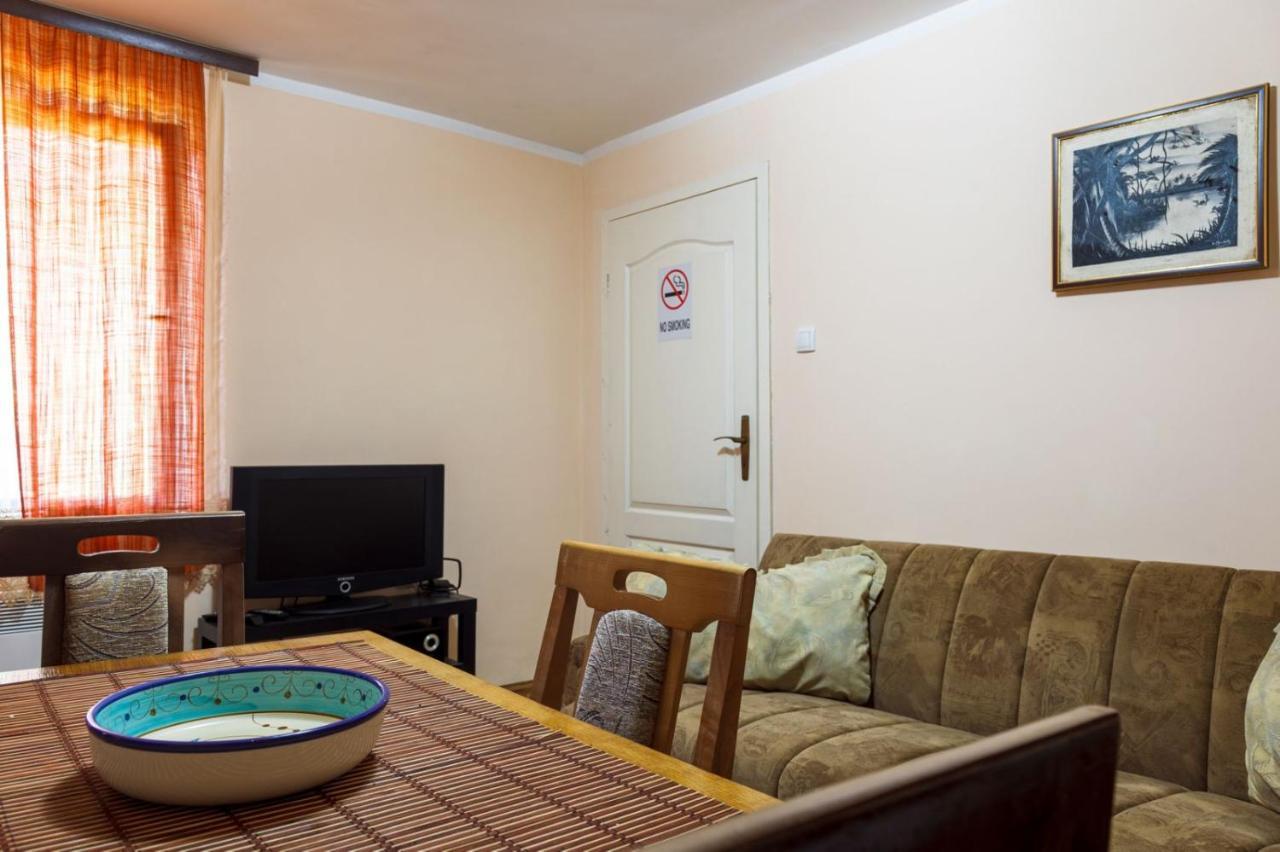 Apartment & Rooms Aleksandar Golubac Eksteriør bilde